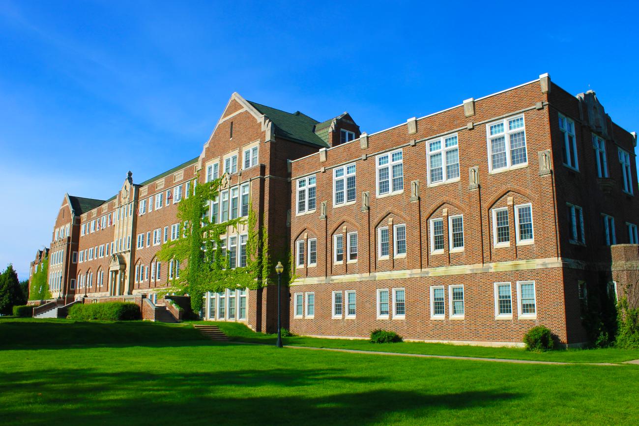 Academy of Holy Angels | Schools | MSHSL