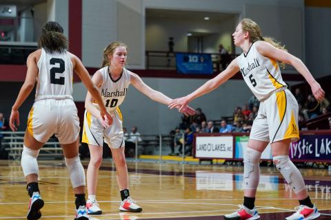 Marshall School, Duluth Hilltoppers Girls' Basketball MM at State